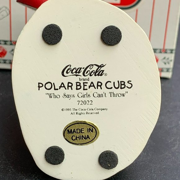 Who Said Girls Cant Throw - Coca-Cola Polar Bears Cubs Collection from 1995 - Picture 6 of 7